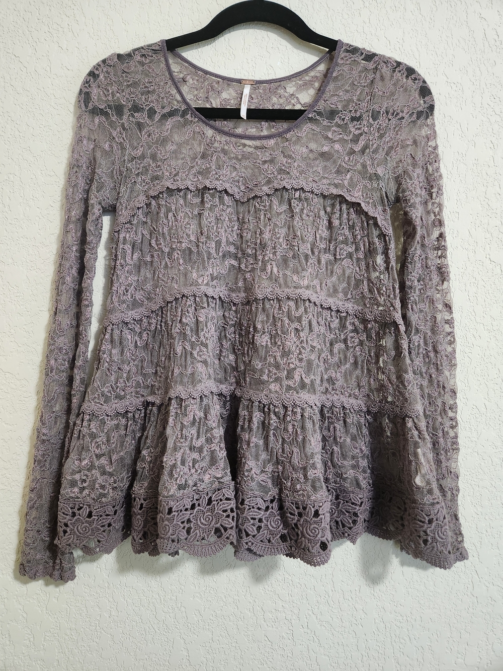 Free People Boho-chic Floral Lace Tiered Long-Sleeve Top - Dusty Mauve In XS
